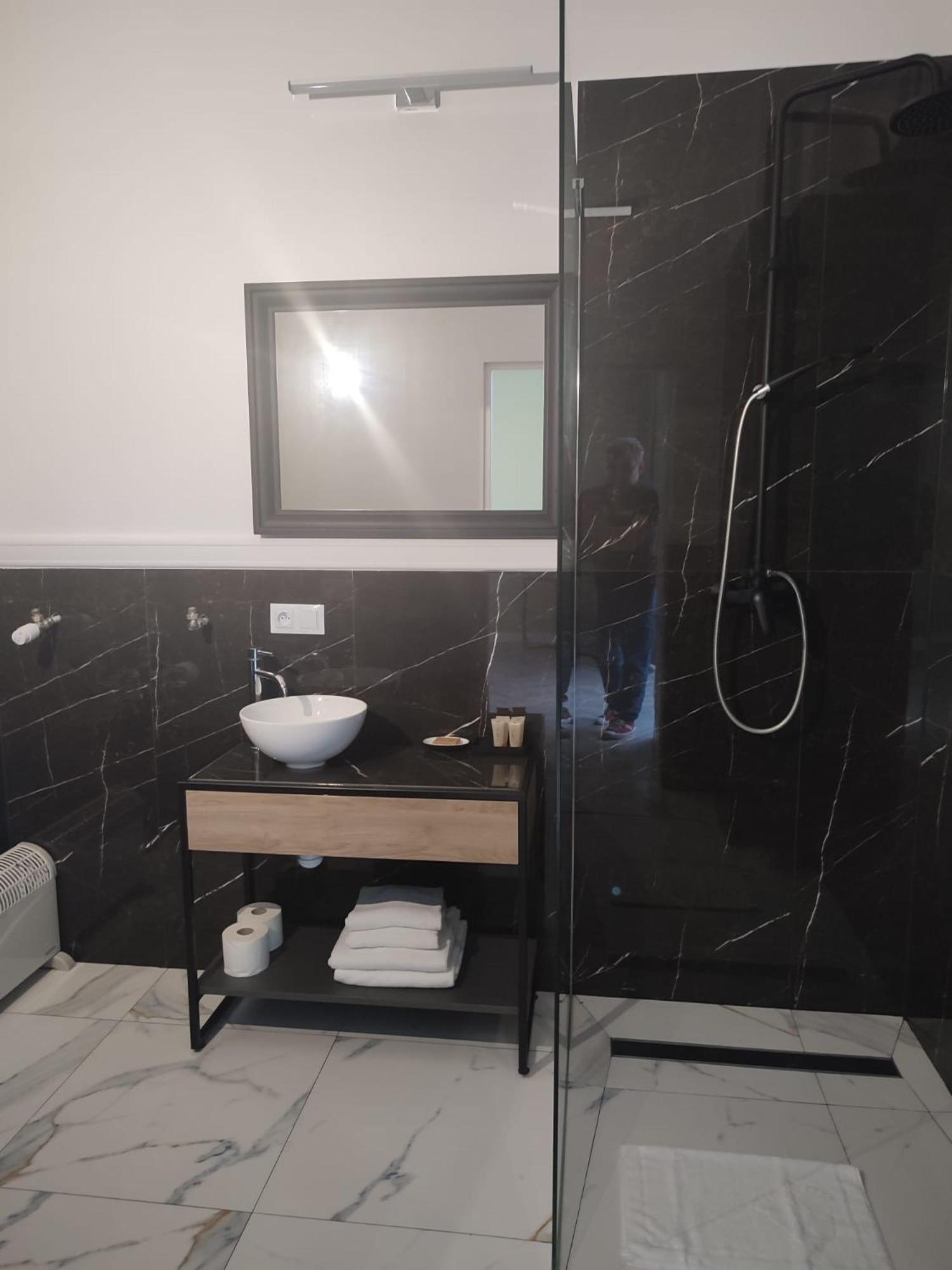 Kamienica Portowa Aparthotel Mikołajki Exterior foto